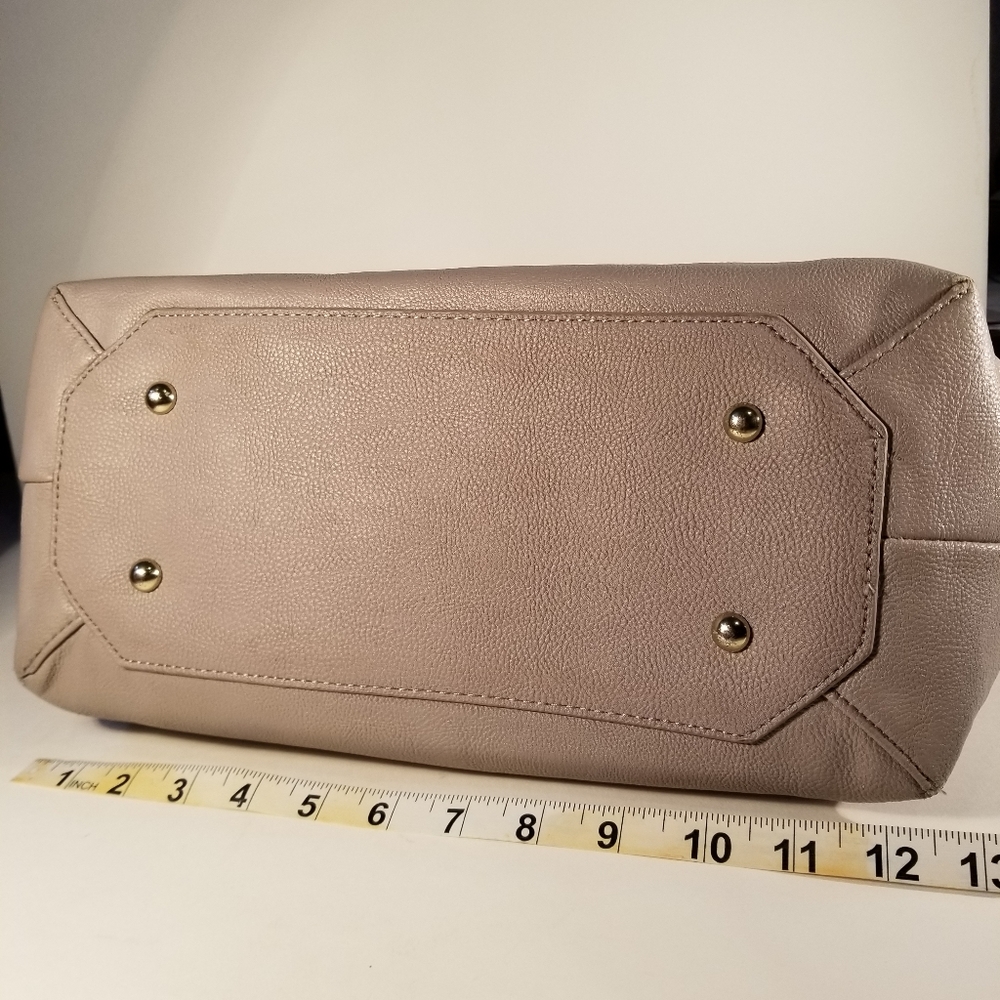 Betsey Johnson Tote - Picture 4 of 13